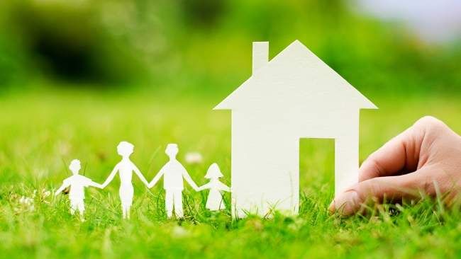 Klaus Iohannis a promulgat legea prin care copiii de pana la 3 ani sunt scosi de la intretinere