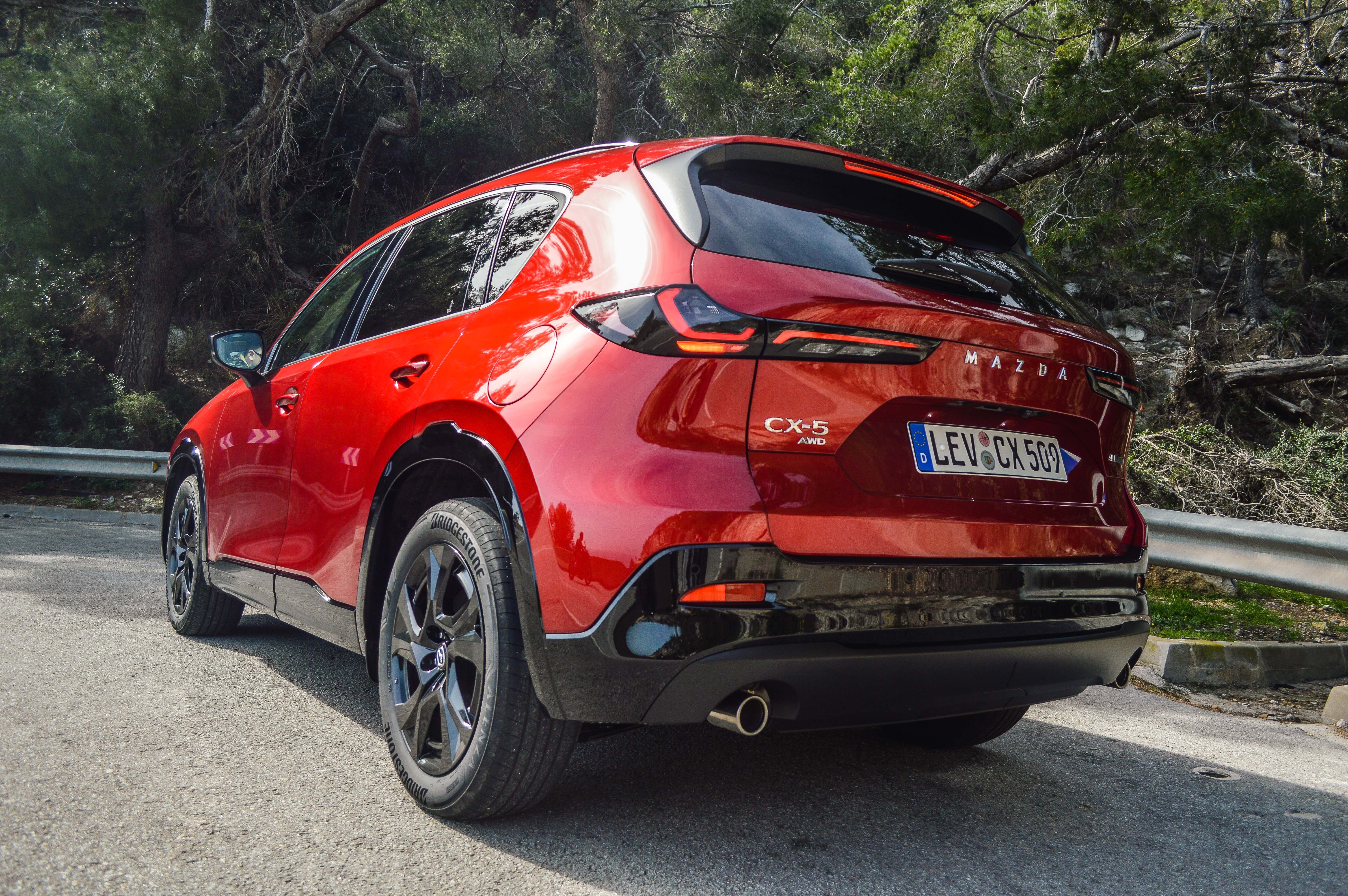 Prin contact cu Mazda CX-5 2026: Japonezii dovedesc că știu în continuare să facă un SUV pe care să vrei cu adevărat să-l conduci - Poza 9