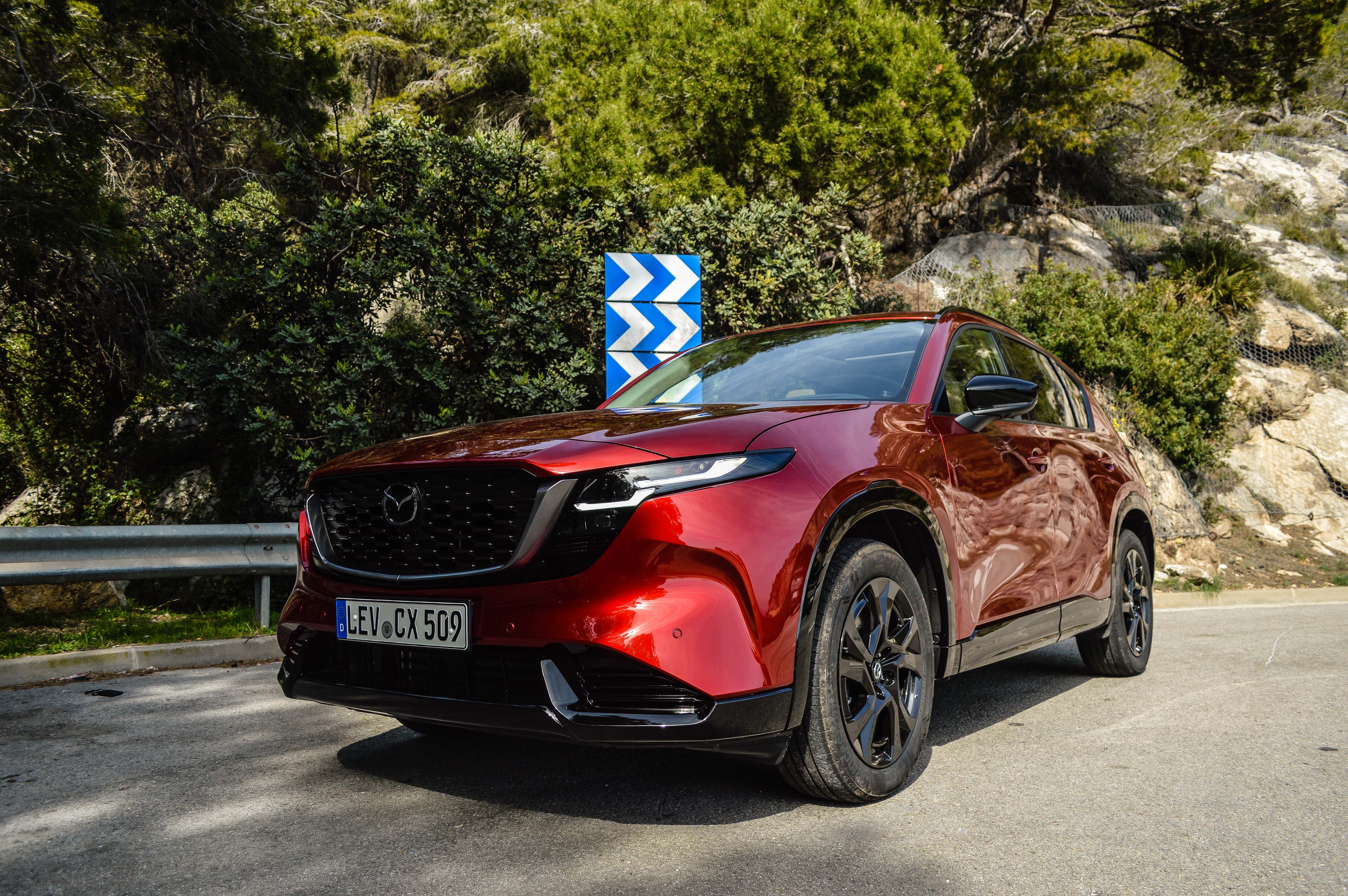 Prin contact cu Mazda CX-5 2026: Japonezii dovedesc că știu în continuare să facă un SUV pe care să vrei cu adevărat să-l conduci - Poza 2