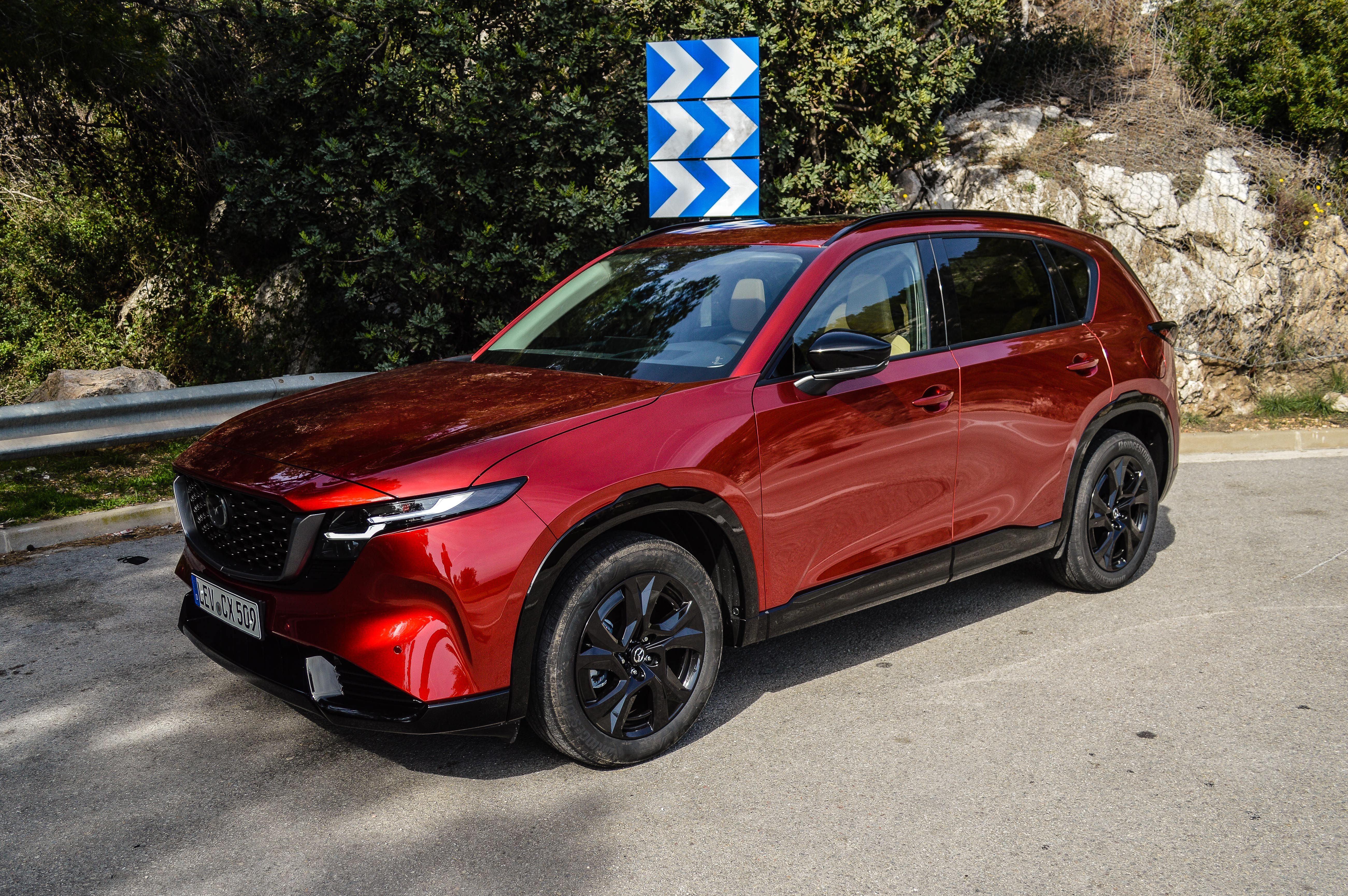 Prin contact cu Mazda CX-5 2026: Japonezii dovedesc că știu în continuare să facă un SUV pe care să vrei cu adevărat să-l conduci - Poza 5