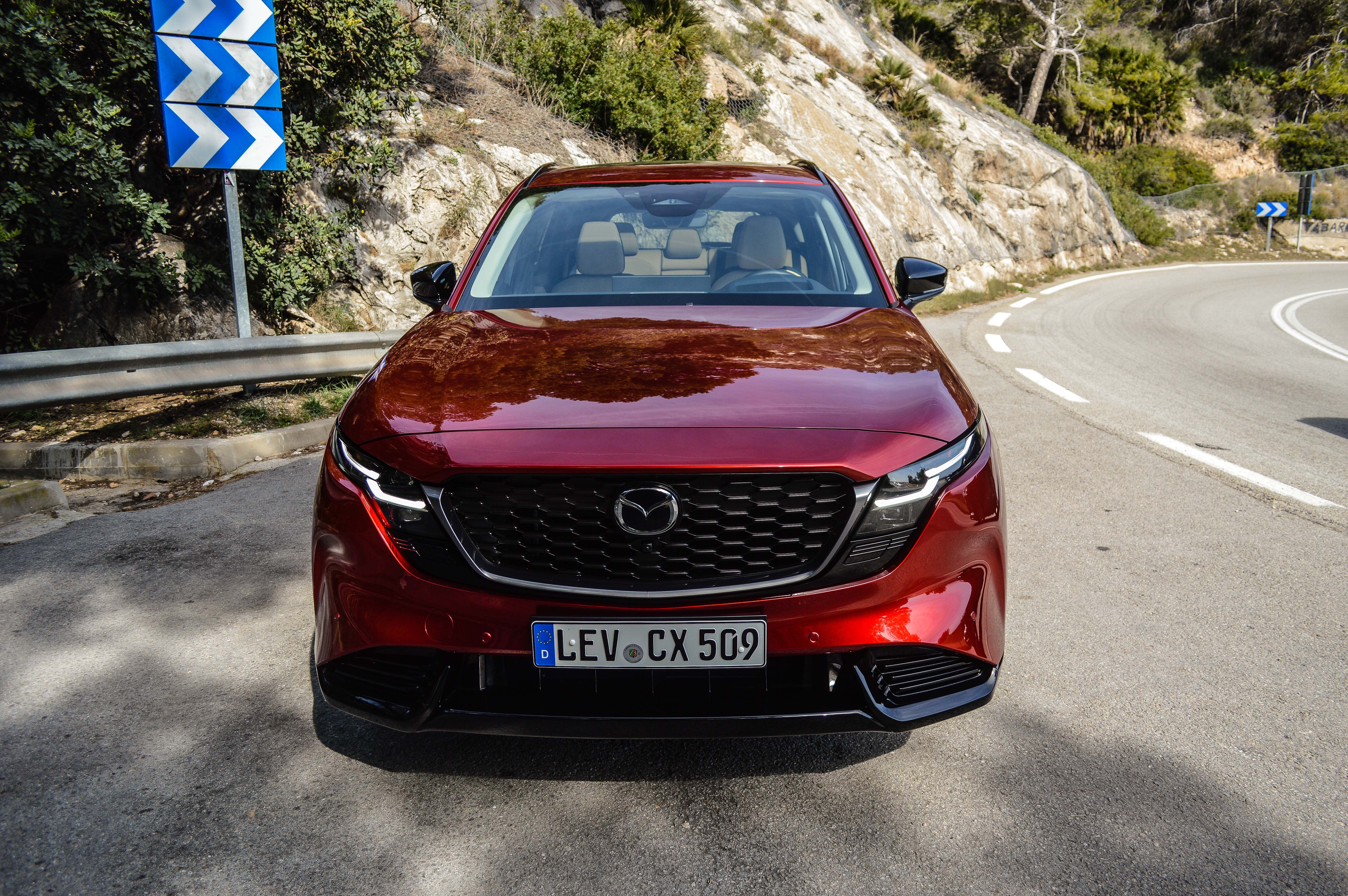 Prin contact cu Mazda CX-5 2026: Japonezii dovedesc că știu în continuare să facă un SUV pe care să vrei cu adevărat să-l conduci - Poza 6