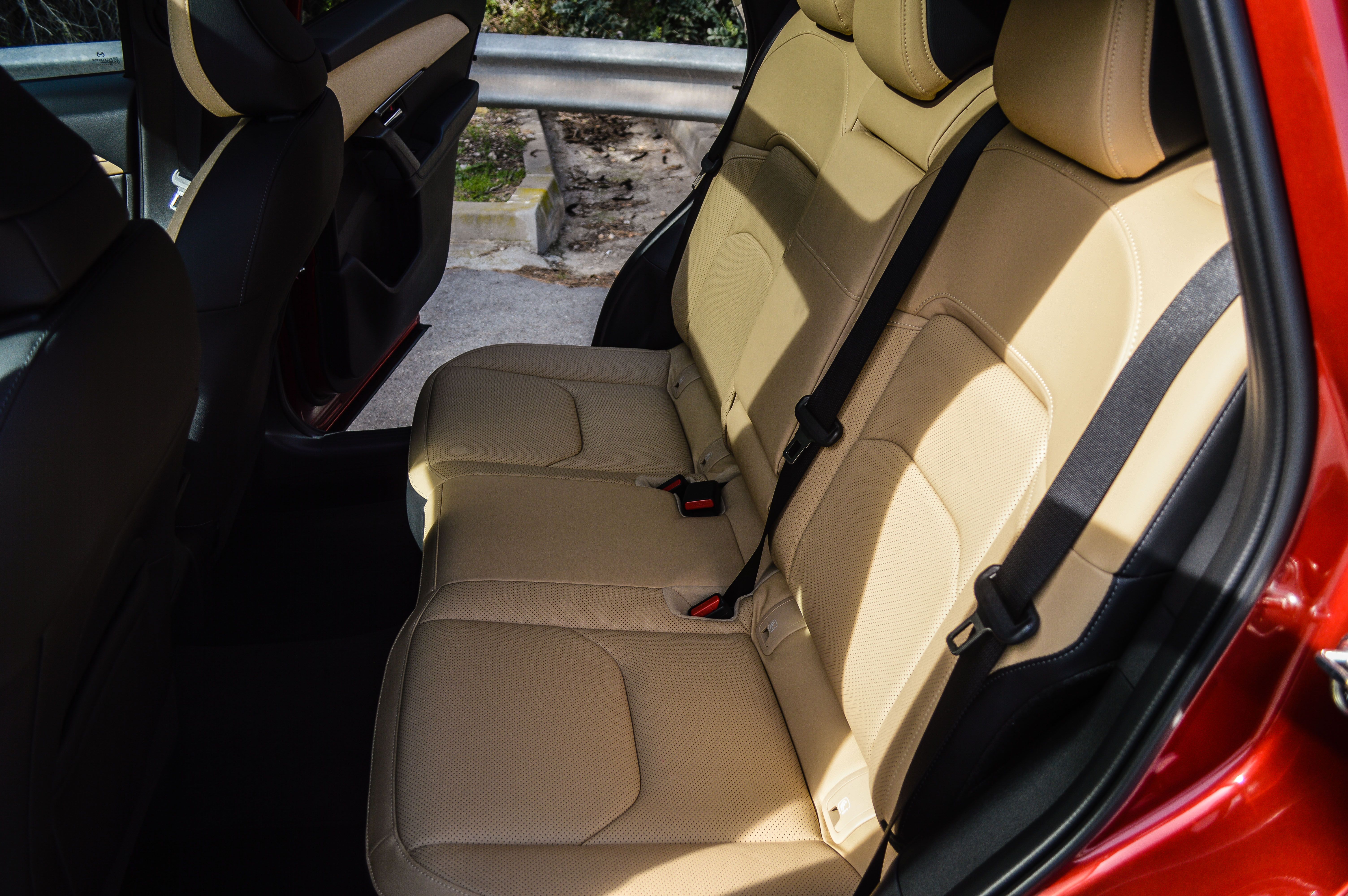 Prin contact cu Mazda CX-5 2026: Japonezii dovedesc că știu în continuare să facă un SUV pe care să vrei cu adevărat să-l conduci - Poza 45