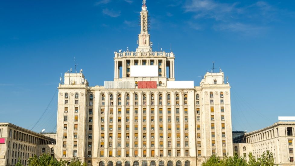 Cât te costă să închiriezi un birou în străvechea Casă a Presei