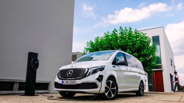 Mercedes-Benz eVito Tourer și EQV primesc o baterie cu o capacitate mai mică