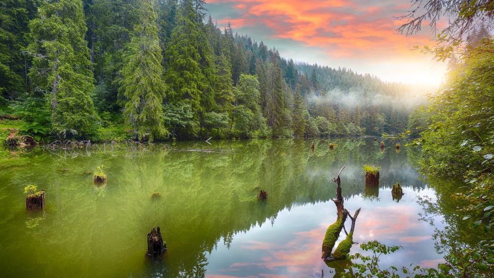VIDEO Locuri de vizitat la munte: Cele mai frumoase atractii turistice din Romania si legendele care le insotesc