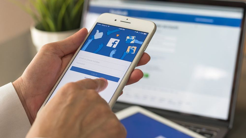 Facebook a cumparat un start-up specializat in controlarea directa a masinilor doar prin intermediul creierului
