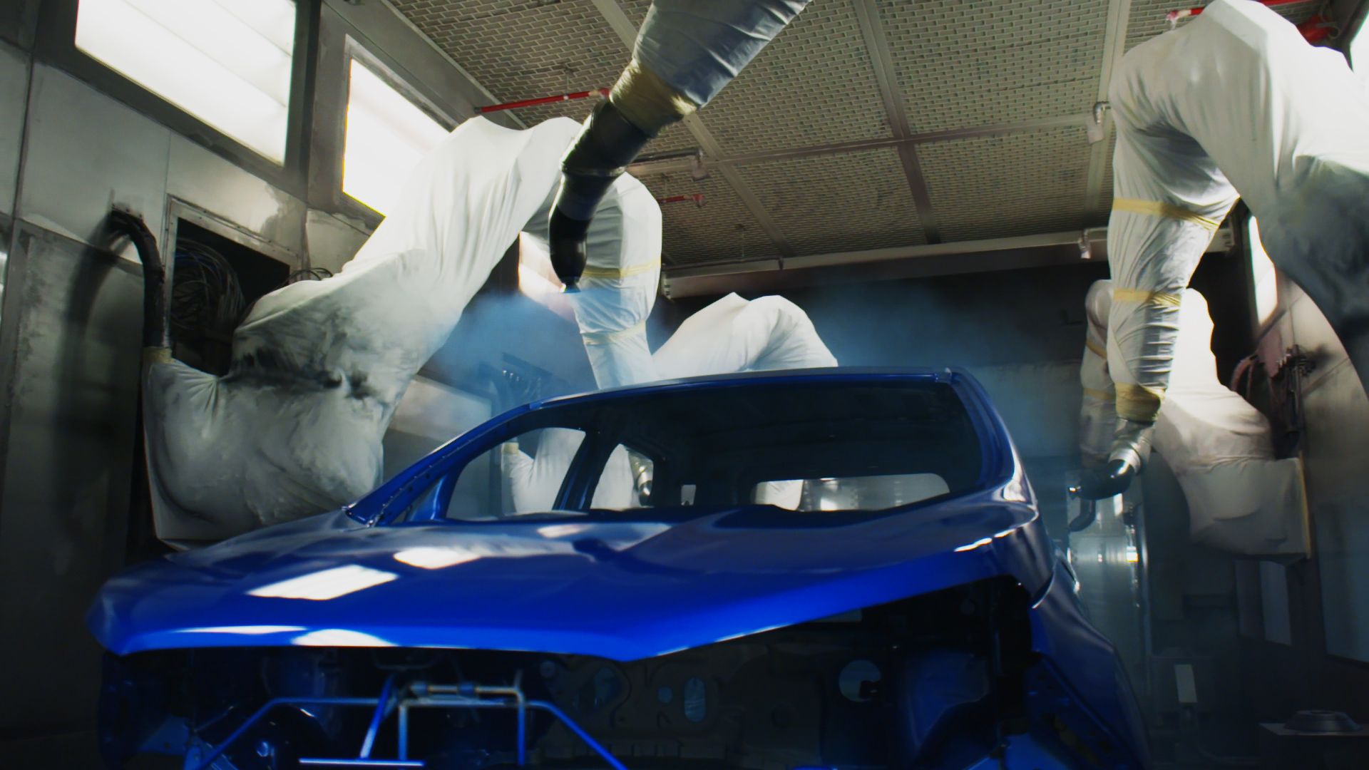 VIDEO: Proces tehnologic unic de vopsire la Uzina Ford din Craiova