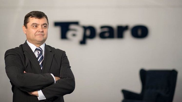 Fabrica de mobila: Povestea antreprenorului care exporta piese de mobilier din canepa si plastic