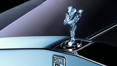 Povestea de dragoste care a inspirat celebra emblema Rolls-Royce