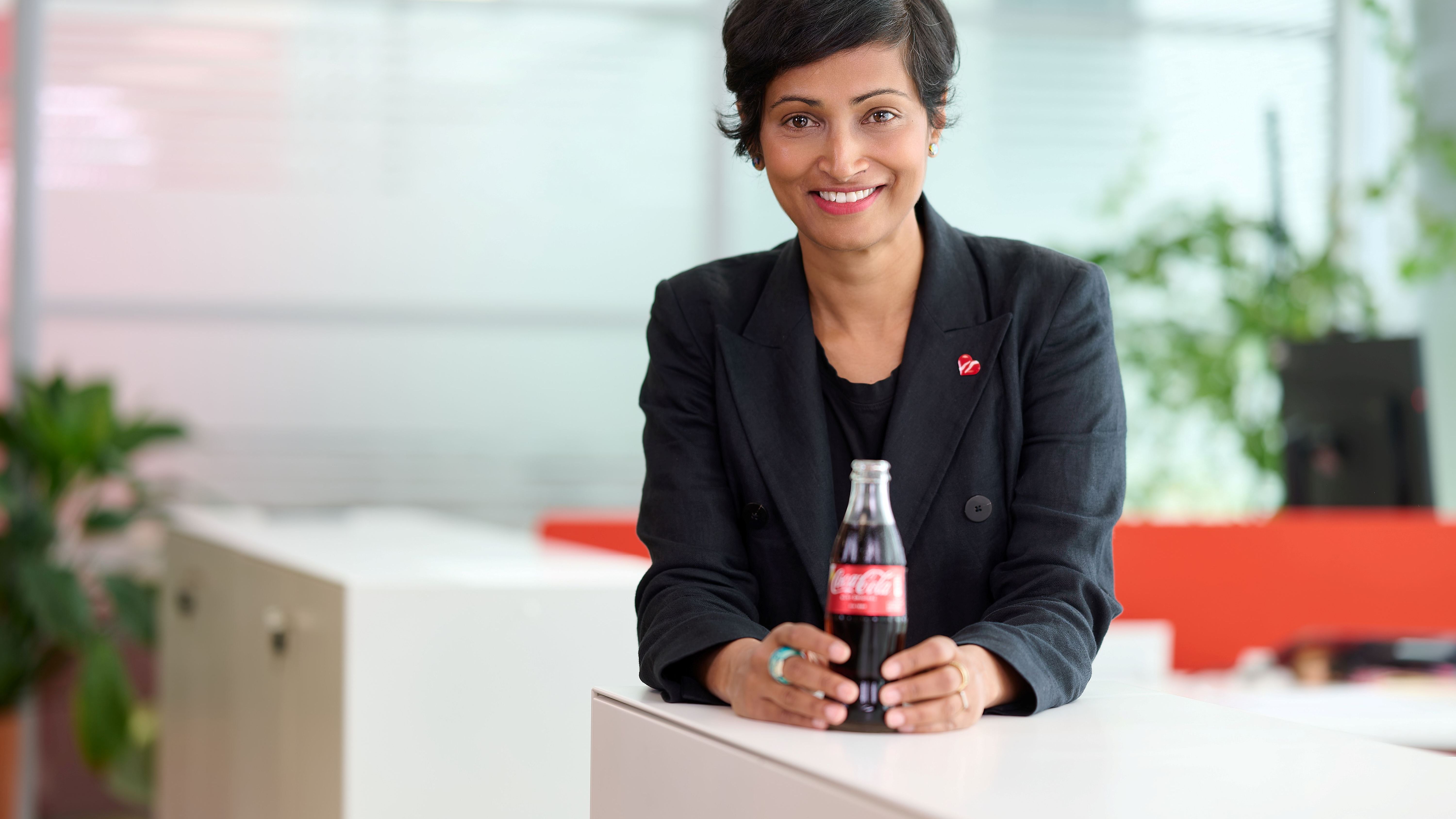 Schimbări majore în conducerea Coca-Cola România. Cine preia pozițiile-cheie