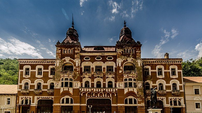 Guvernul aloca 8 milioane de euro pentru Pavilionul 6 din Herculane, care redevine sanatoriu militar