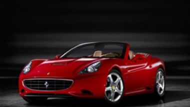 Primele poze oficiale cu noua decapotabila Ferrari: California