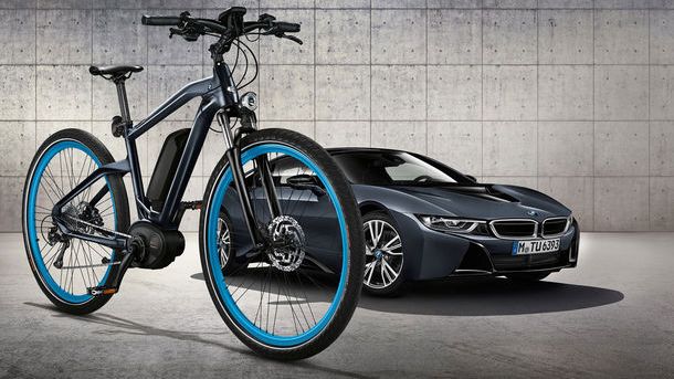 Sezonul de pedalat debuteaza cu propuneri pe doua roti de la marii constructori auto