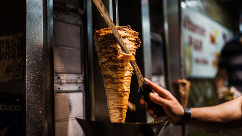 Kebabul detronează cârnații. Germania pierde lupta culturală începând cu mâncarea