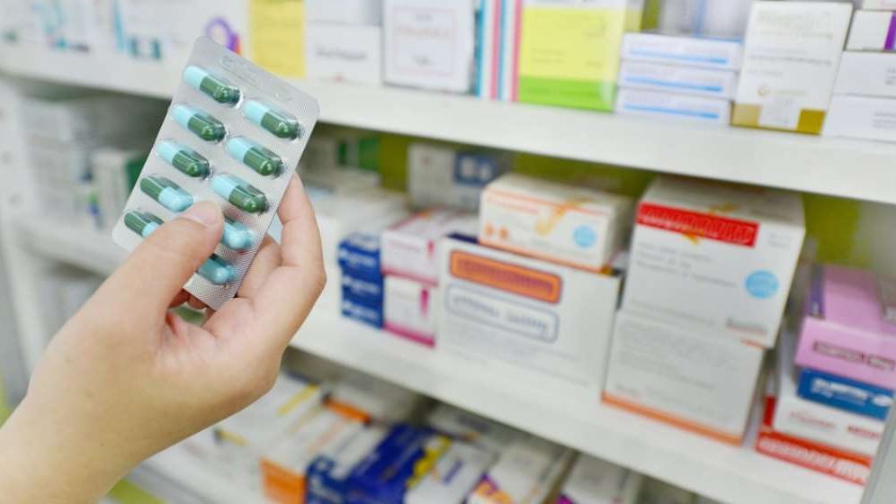 Statistică: Românii, lăsați fără medicamente importante, față de alți europeni