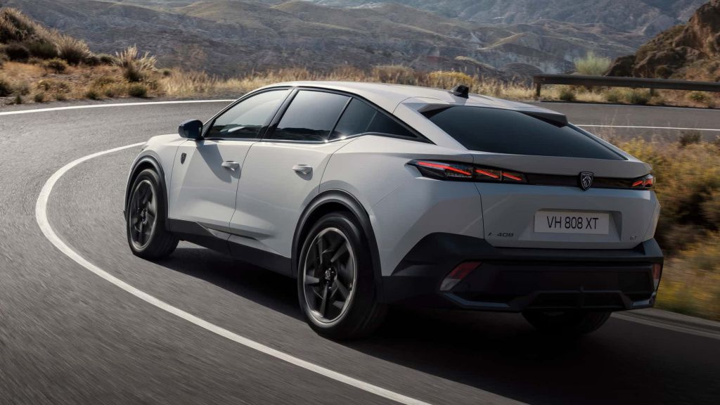 GALERIE FOTO | Peugeot a prezentat versiunea 100% electrică a lui 408 - Imagine 6