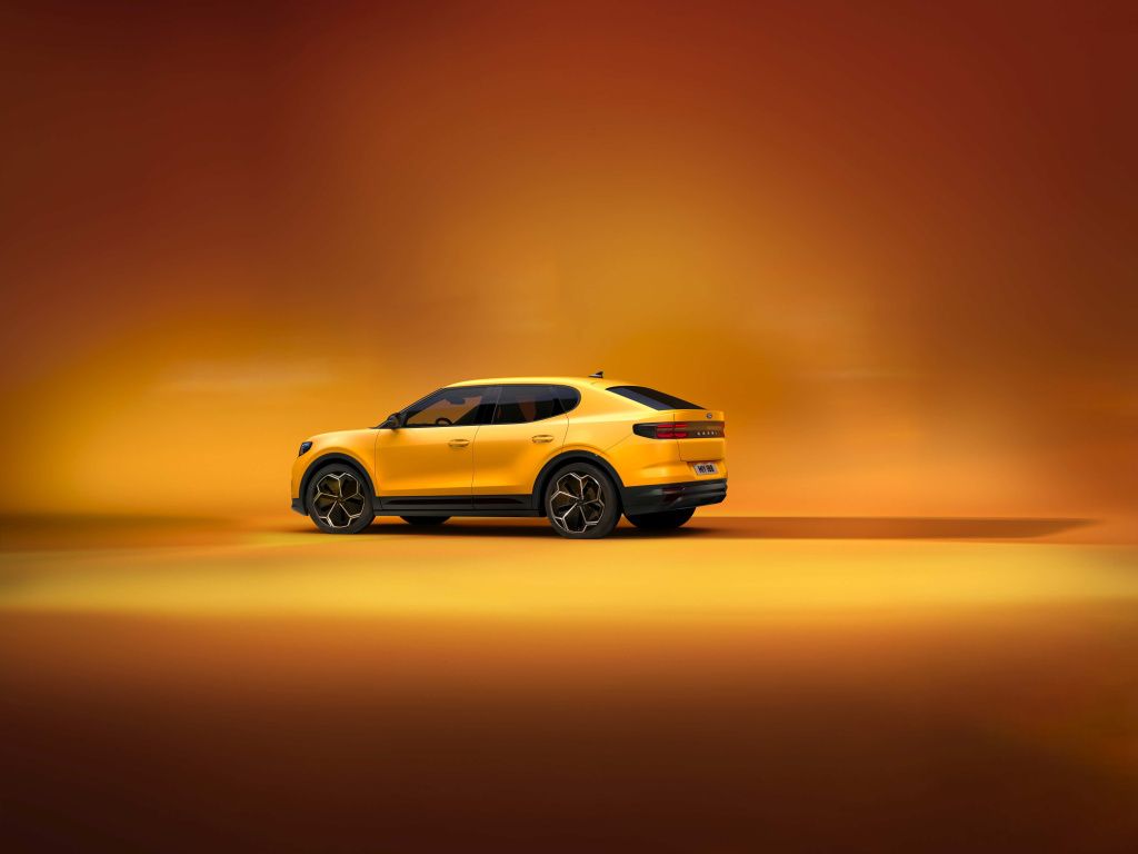 GALERIE FOTO | Ford a prezentat noul Capri, un crossover coupe electric - Imagine 17