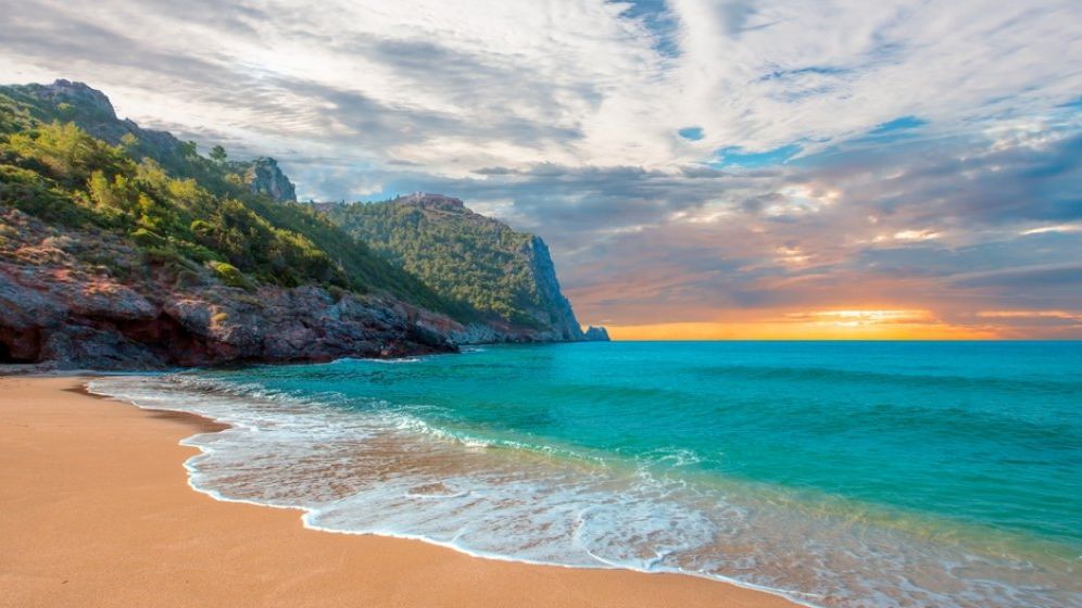 Black Friday: vacante cu 50% reducere in Turcia, Grecia sau Spania