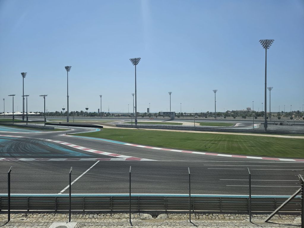 Abu Dhabi - Imagine 32