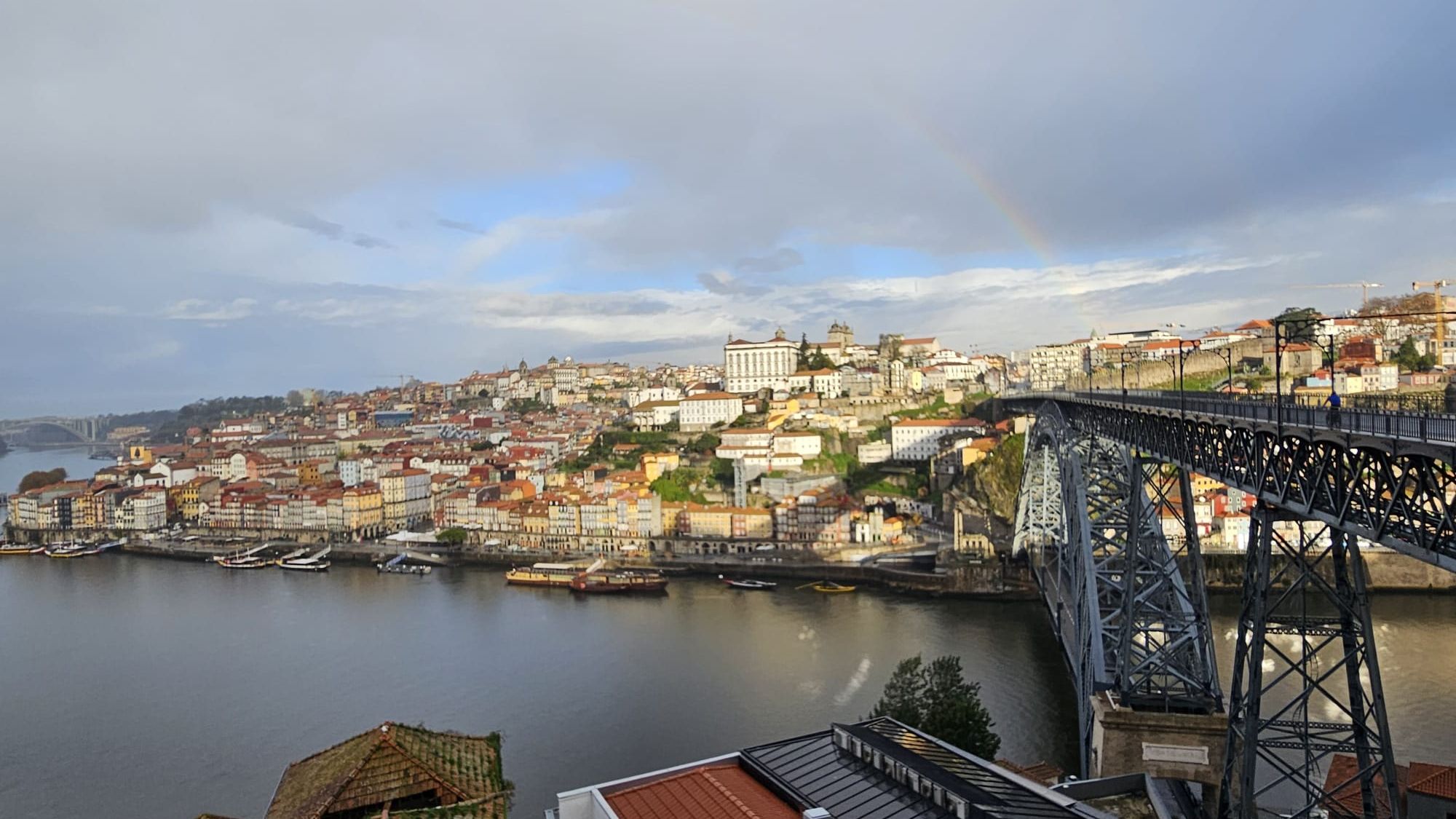 [FOTO] „Acasă” la celebrul vin de Porto: Ce poți face în al doilea cel mai mare oraș al Portugaliei