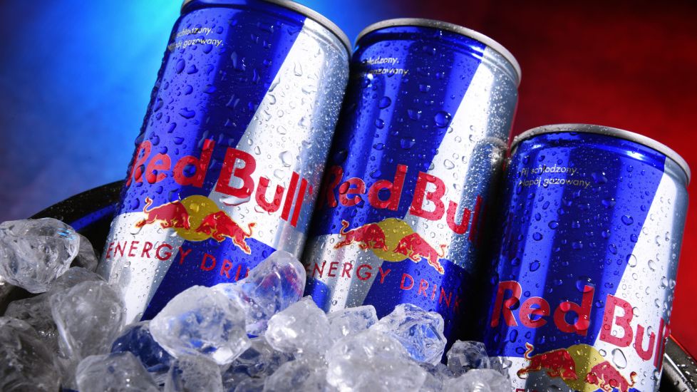 Compania Red Bull, suspectată de autoritățile UE că ar face parte dintr-un cartel. Bonus: abuz de poziţie dominantă pe piaţă în UE