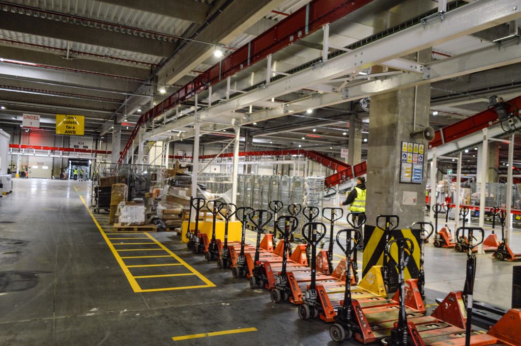 GALERIE FOTO | Cum arată cel mai mare centru logistic al Sameday - Imagine 32