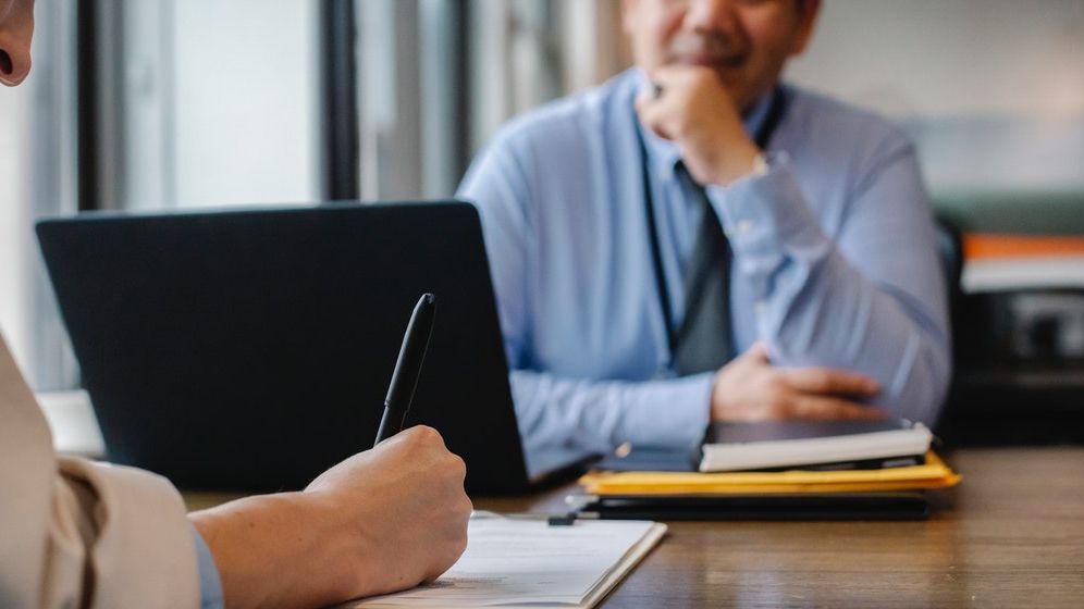 5 întrebări pe care niciun candidat nu le adresează la interviul de angajare