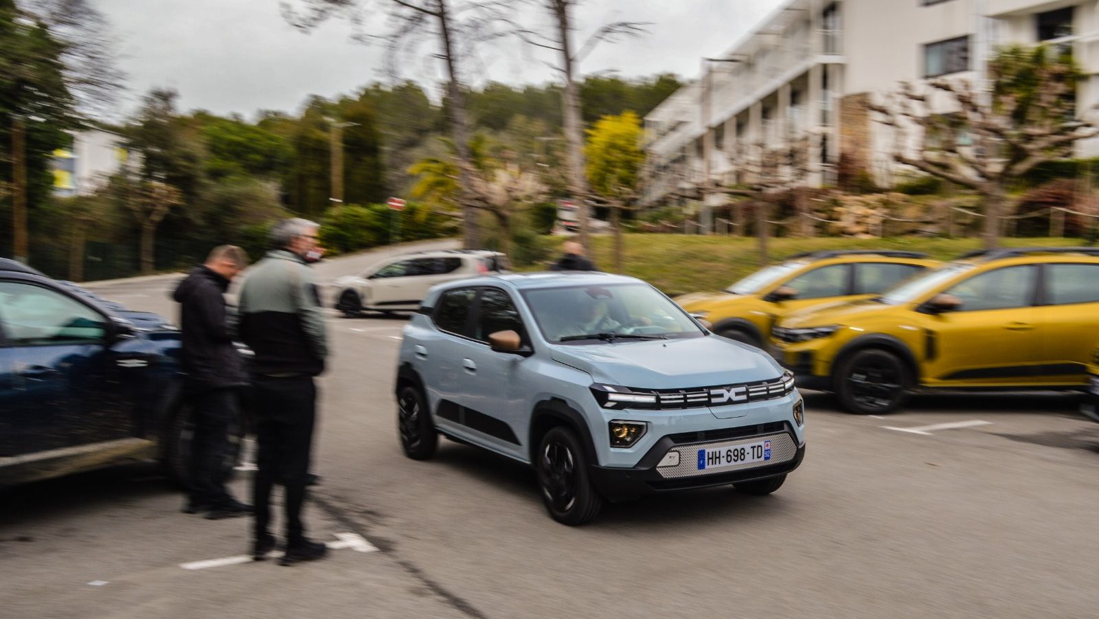 FOTO | Prim contact cu Dacia Spring 2026. Singura Dacie pe baterii ajunge la cota 100