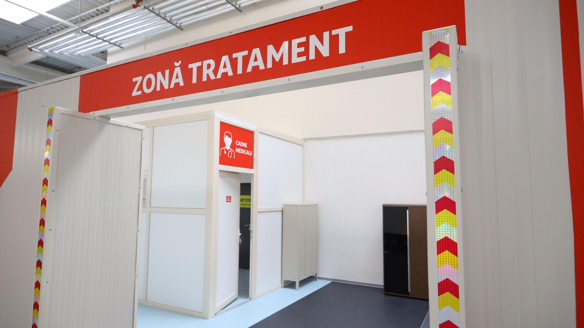 Auchan și Leroy Merlin au finalizat amenajarea Unității de Suport Medical Bucureștii Noi și au predat-o autorităților 