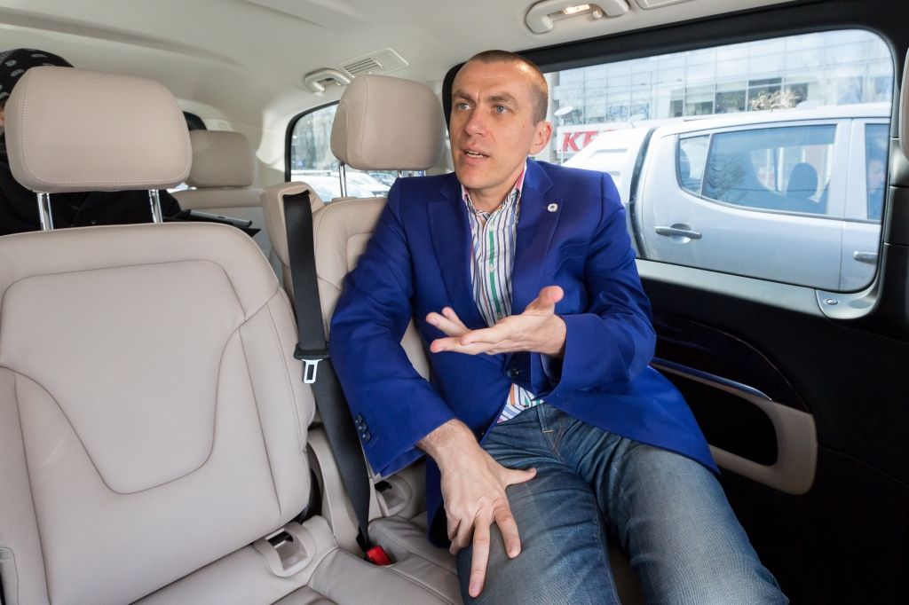 Intreviu in Mercedes-Benz Clasa V - Imagine 7