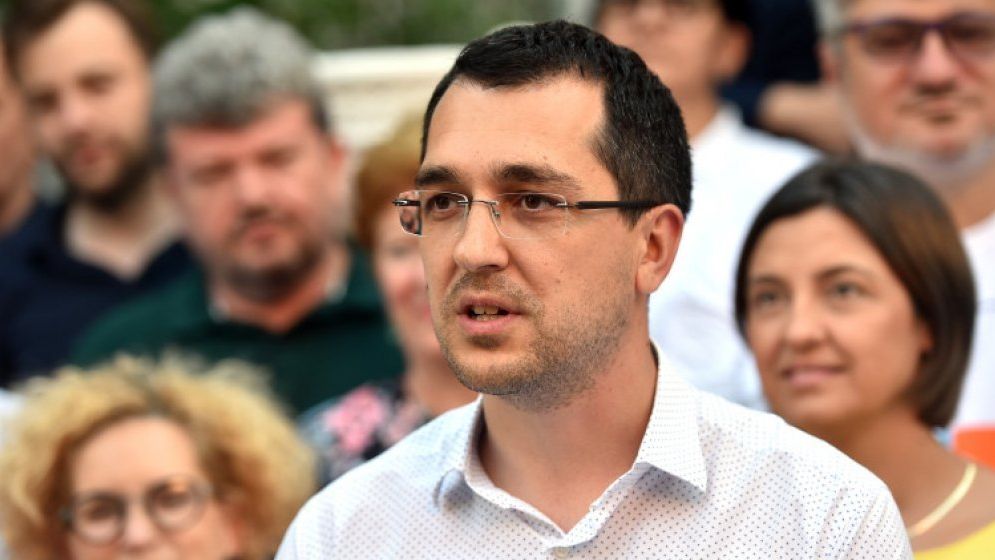 Vlad Voiculescu sesizează CE privind achitările din dosarul "10 August" şi hotărârea CSM cu "duşmanii justiţiei"