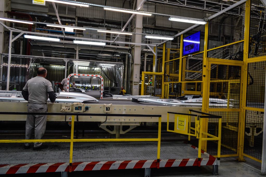 [FOTO] Cum arată fabrica Dacia Mioveni, "žcasa" lui Bigster în care s-au investit 340 mil. euro - Imagine 9