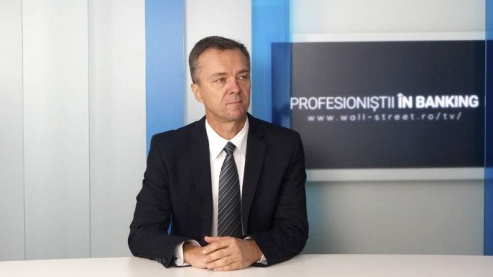 Future Banking Summit | Încă 6 ani și ”decrețeii” ies la pensie. Vor vinde acțiuni fondurile pentru a le plăti pensia?