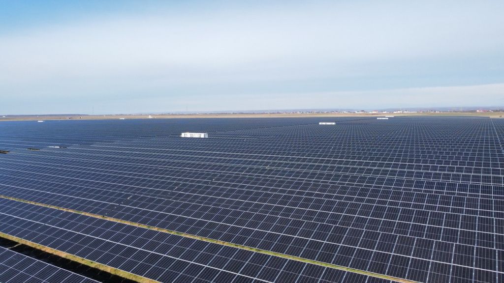 Nofar cumpără cel mai mare proiect fotovoltaic din istoria României. Poate alimenta un oraș cât - Imagine 2