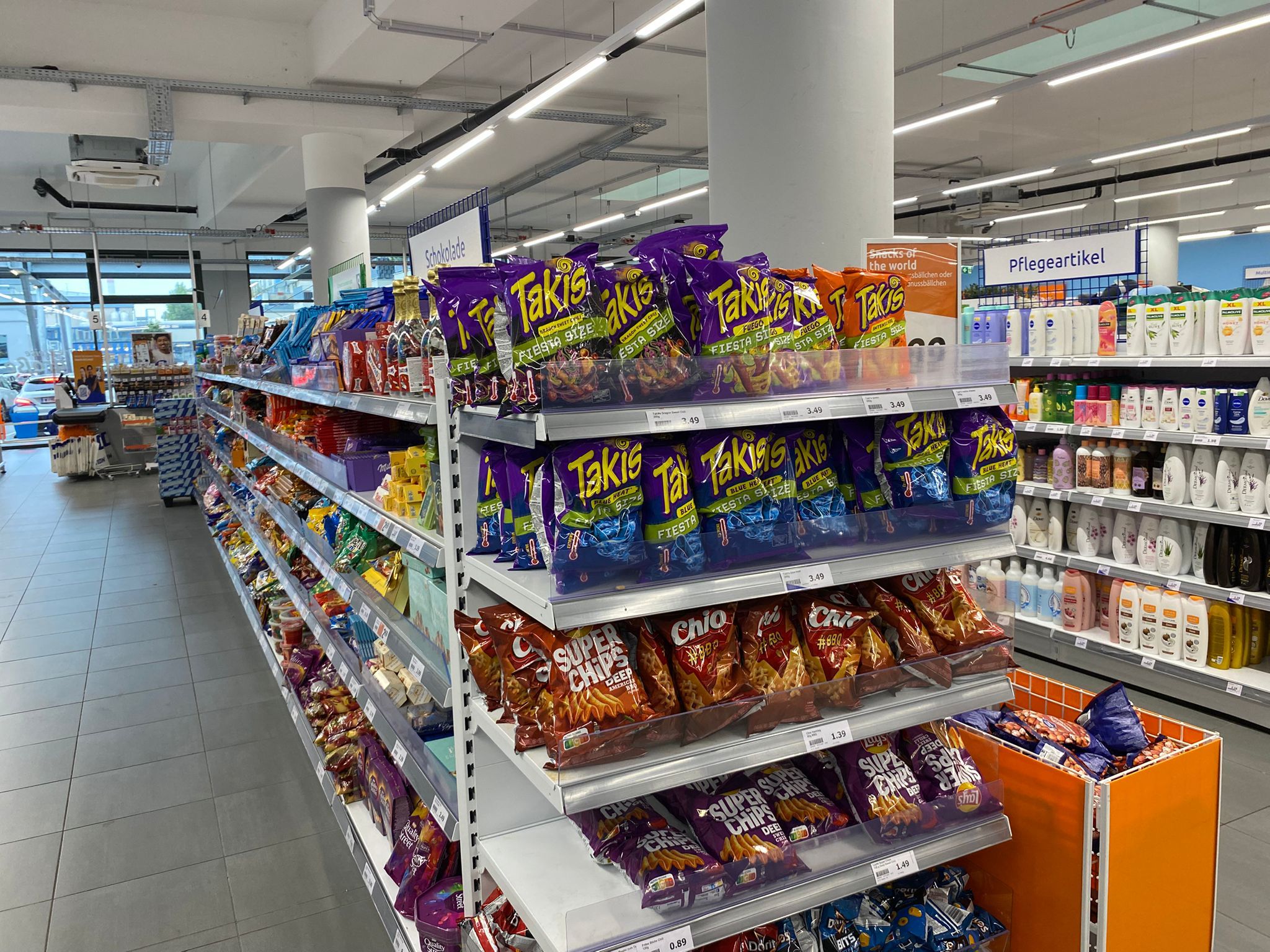 FOTO&nbsp; Cum arată noul lanț olandez de magazine Action care urmează să intre pe piața din România - Poza 7