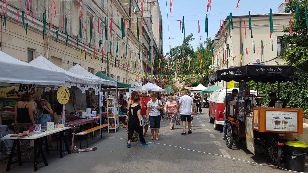 [GALERIE FOTO] Street Delivery 2019: Peste 50.000 de bucuresteni au venit sa cunoasca fata lirica a Bucurestiului