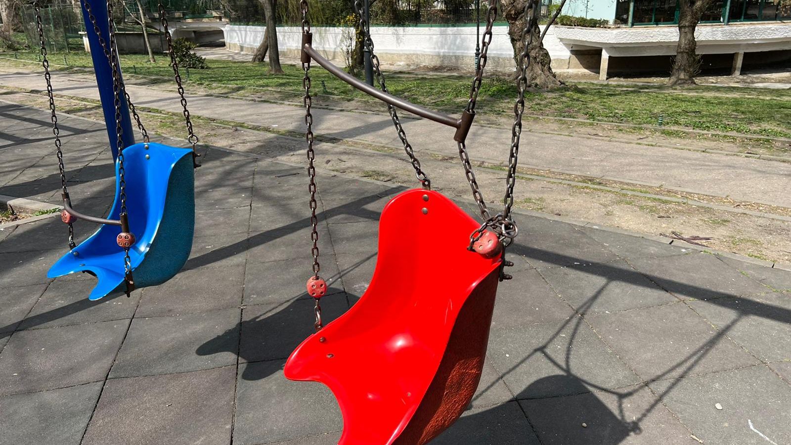 ANPC, la iarbă verde. Cele mai mari trei parcuri din București au fost controlate