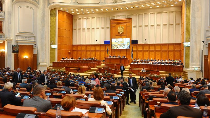 Motiunea de cenzura la adresa Guvernului a cazut. Viorica Dancila, la dezbatere: Voi schimba oricati ministri va fi nevoie!