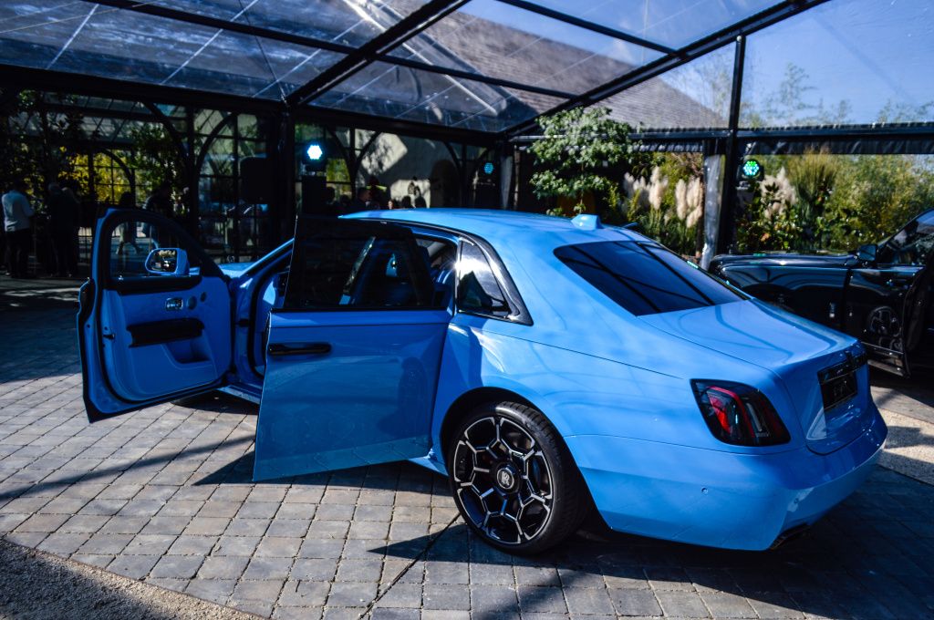 GALERIE FOTO | Rolls-Royce aduce mai multe premiere europene importante la București - Imagine 29