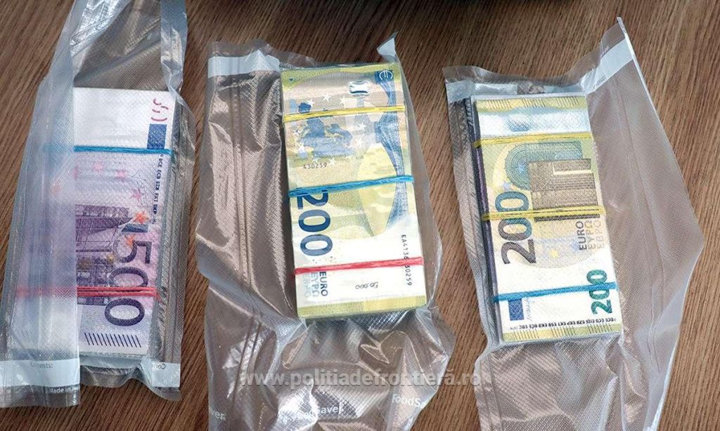 Prins pe Aeroportul Otopeni cu sute de mii de euro: cum voia un bărbat să intre în țară - Imagine 6