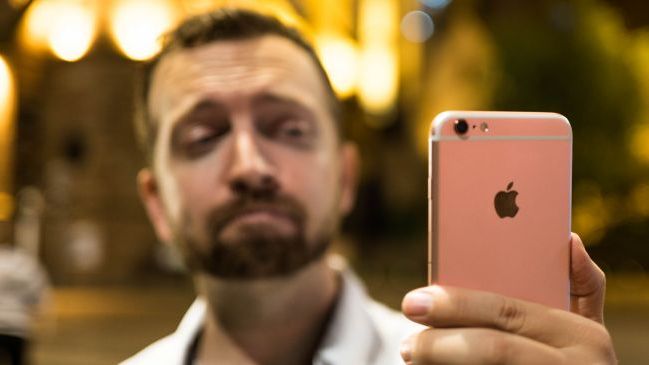 Primele informatii despre iPhone 8: pret prohibitiv pentru multi consumatori [VIDEO]