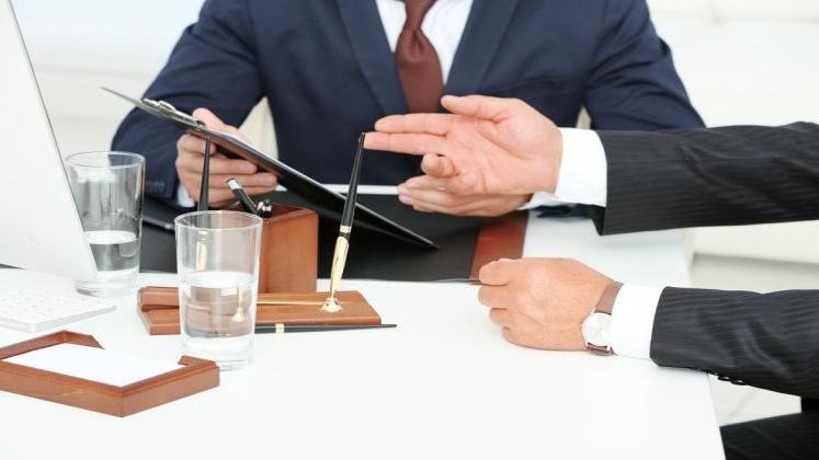 Curtea Constitutionala discuta vineri din nou legea privind eliminarea celor 102 taxe, inclusiv a celei radio-tv