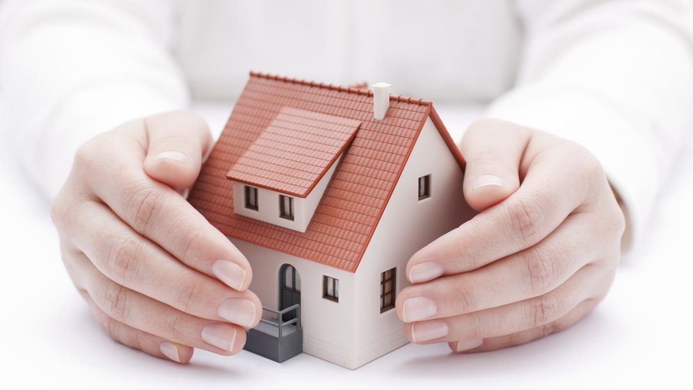 Asiguratori: Românii se tem de cutremur sau incendii, dar prea puțini și-au asigurat locuințele