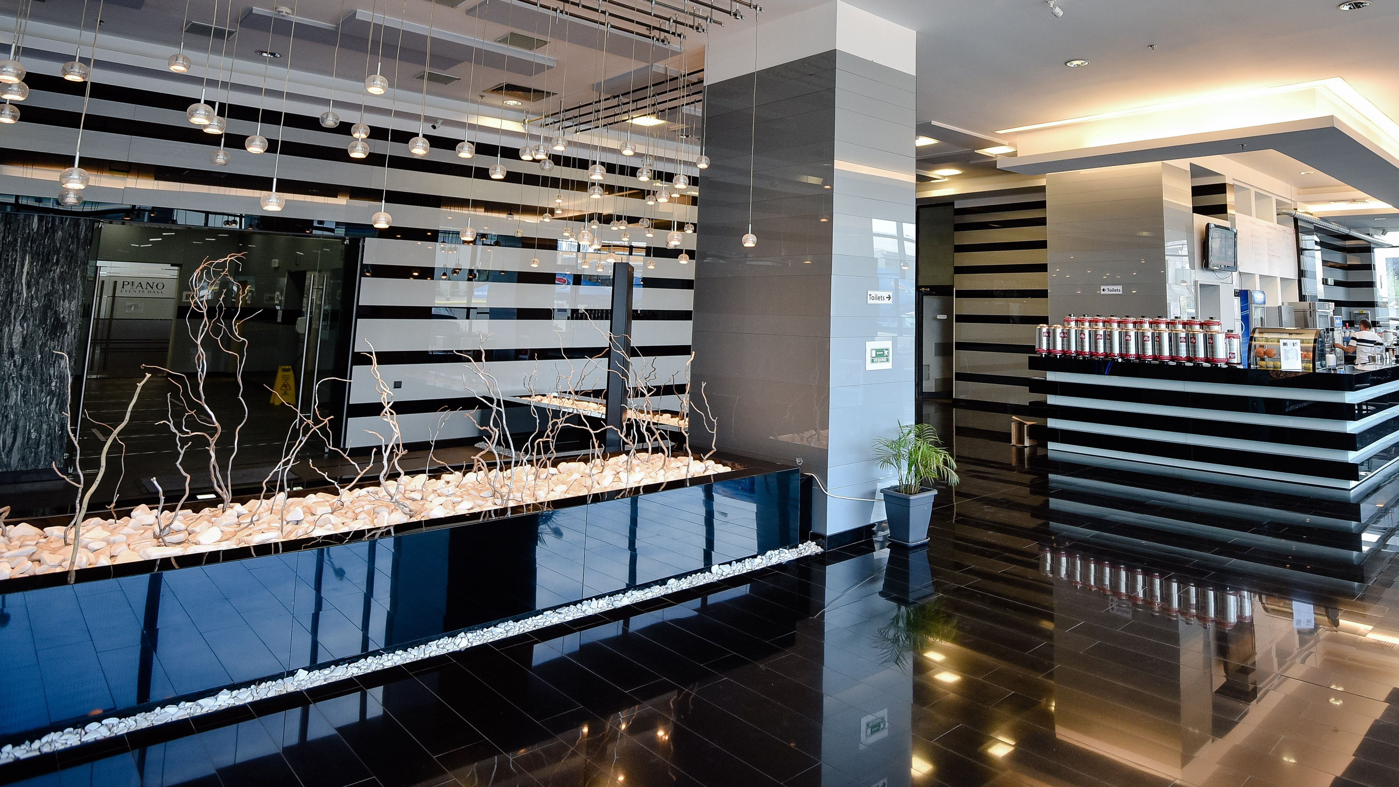 Cubic Center, o clădire de birouri clasa A, este pregătită pentru chiriași mari și mici