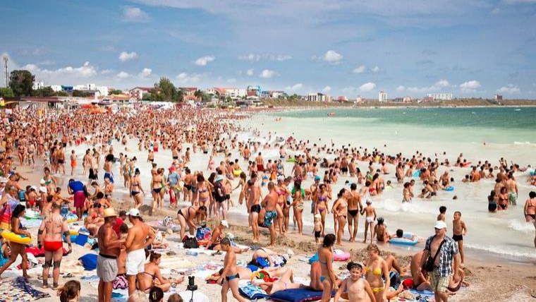 Corina Martin: Introducem zboruri charter din Bruxelles, Paris si Beirut catre Constanta. Va trebui sa acoperim 25 de ani in care nu s-a facut promovare si nici acum nu o face statul