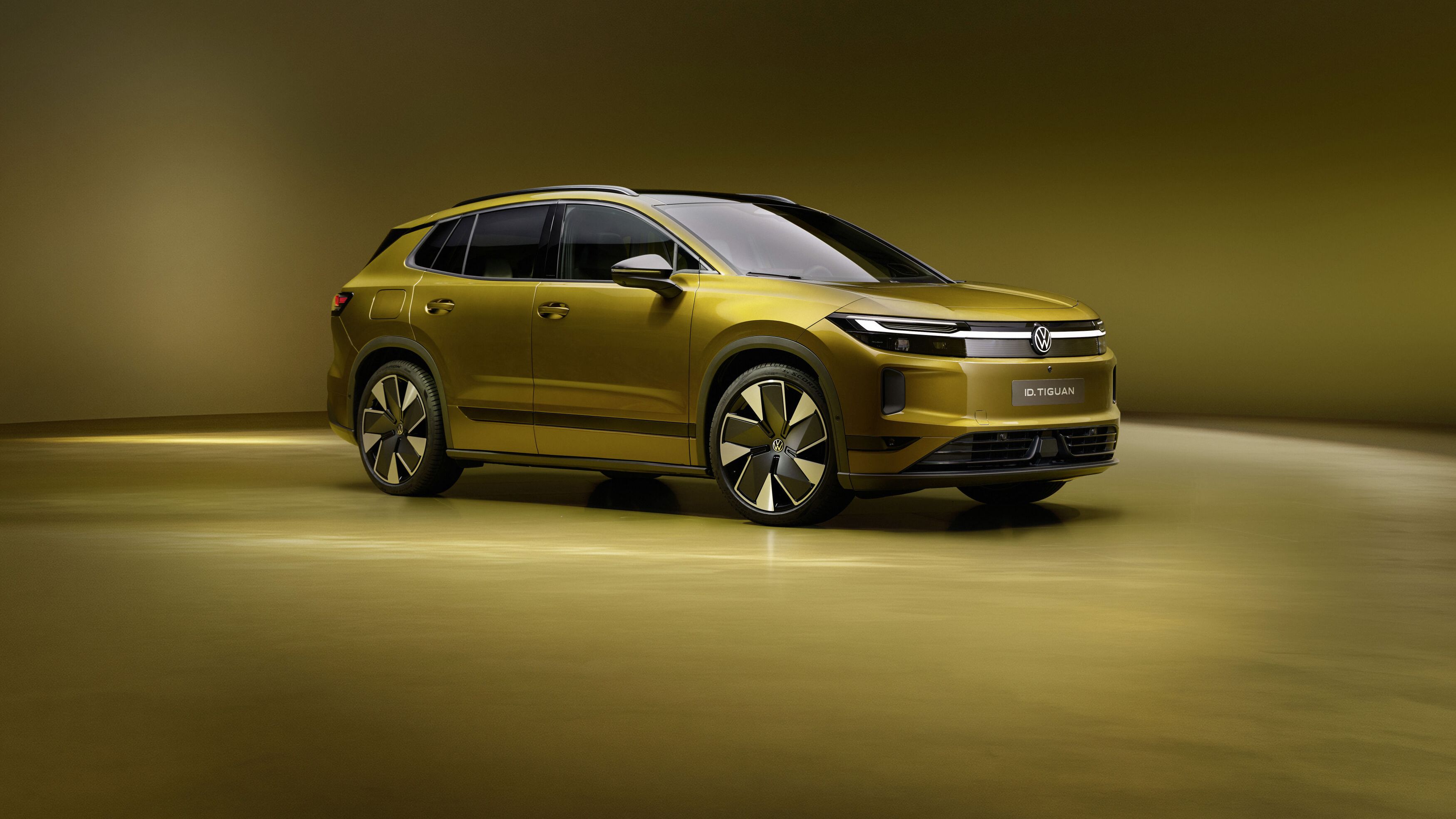 FOTO | Volkswagen transformă ID.4 în ID.Tiguan. Ce se ascunde în spatele numelui familiar
