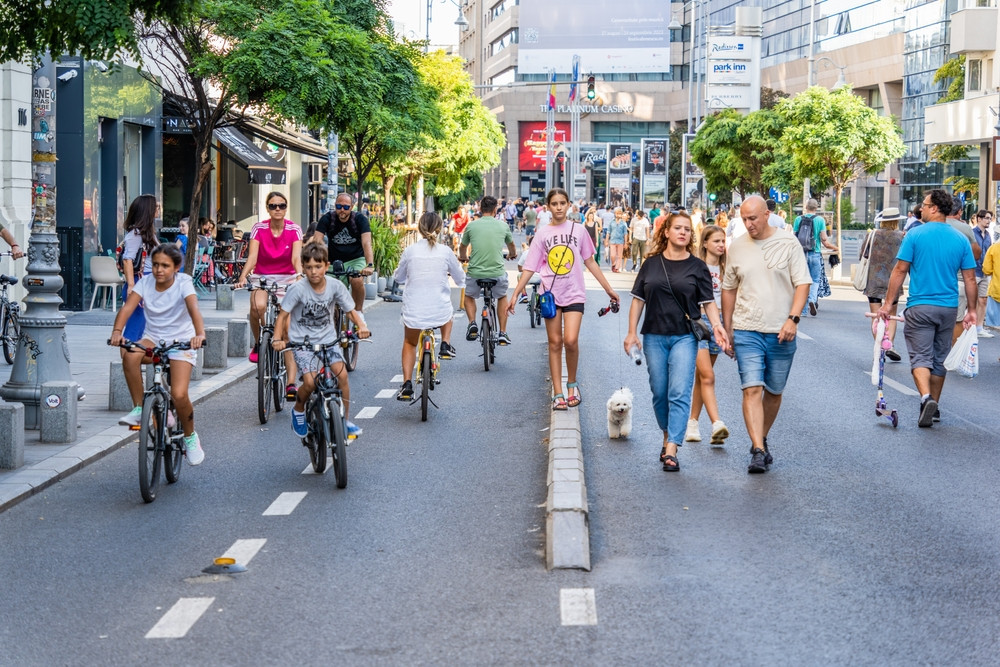 Ce să faci în weekendul 26-28 iunie în București: de la festivaluri și târguri, la concerte și activități dedicate iubitorilor de animale