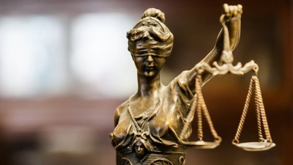 DNA: Noile conditii de vechime nu pot fi aplicate retroactiv pentru ca incalca legea fundamentala