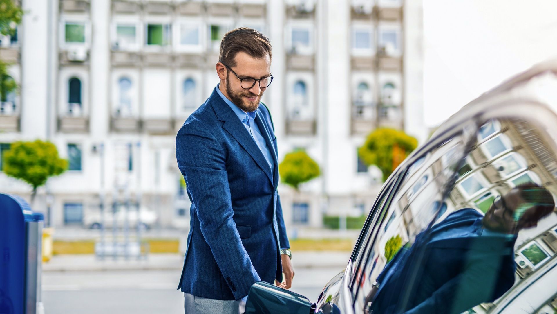 Mobilitate inteligentă pentru întregul parc auto: Soluțiile pentru companii și manageri de flote