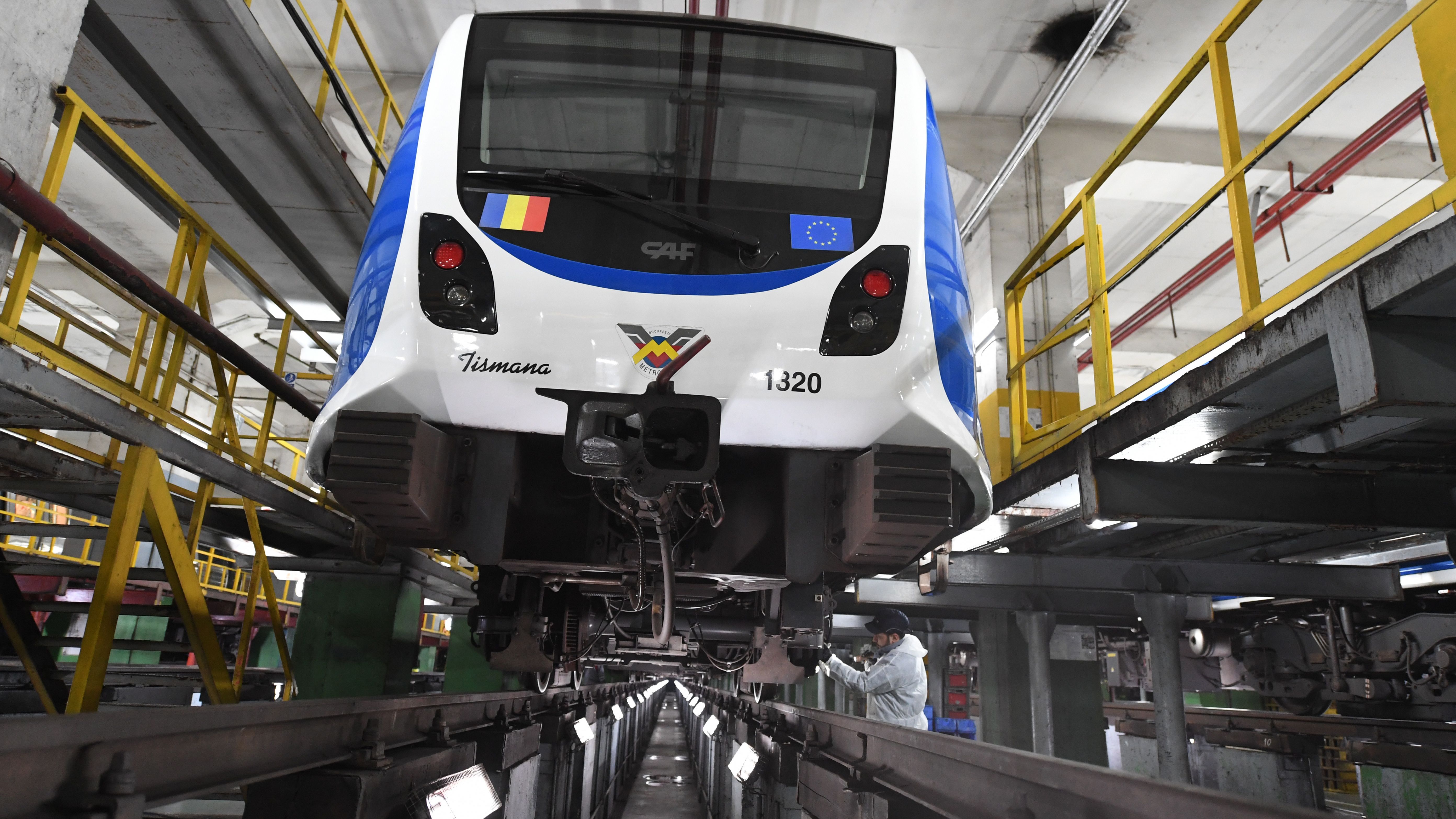 Metrorex incepe sa rezolve problema trenului deraiat in depoul Berceni la un an de la incident